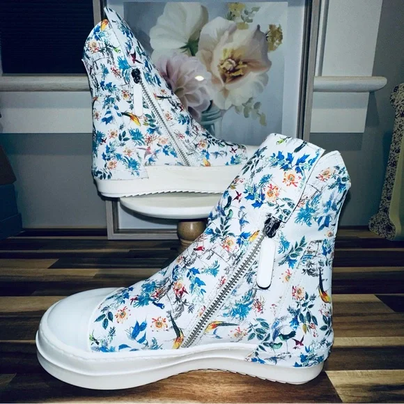 JOHNNY WAS FEATHERED FRIENDS HIGH TOP SNEAKERS sz 38 - Picture 1 of 9